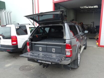 EXPEDICNE-SPANIE-ZASUVKOVY-SYSTEM-TOYOTA-HILUX-2005-2015
