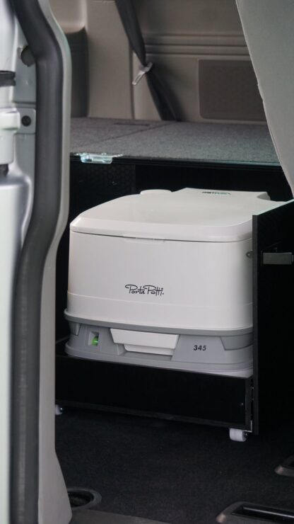 EXPEDICNE-SPANIE-ZASUVKOVY-SYSTEM-VOLKSWAGEN-CARAVELLE-MULTIVAN-T5-2