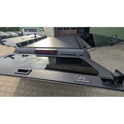 Hardtop-nadstavba-na-korbu-ISUZU D-MAX..