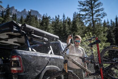 YAKIMA ROADSHOWER SM 15L - cestná sprcha - Image 4