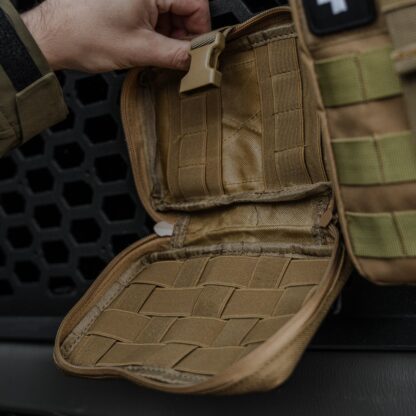 OFFLANDER SASZETKA TAKTYCZNA MOLLE Z RZEPEM NA POWERBANK I KABLE KHAKI - Image 4