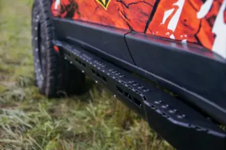 Pevnostné nášľapy TOYOTA LAND CRUISER J250 First Edition 2024